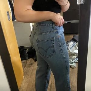 Levi’s straight leg jeans